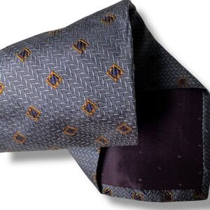 Paul Frederick Mens 100% Italian Silk Geometric Pattern Tie Tailored Made in USA